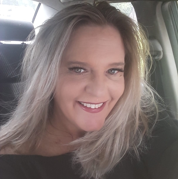 Meet your Posher, Shannon - Picture 1 of 1